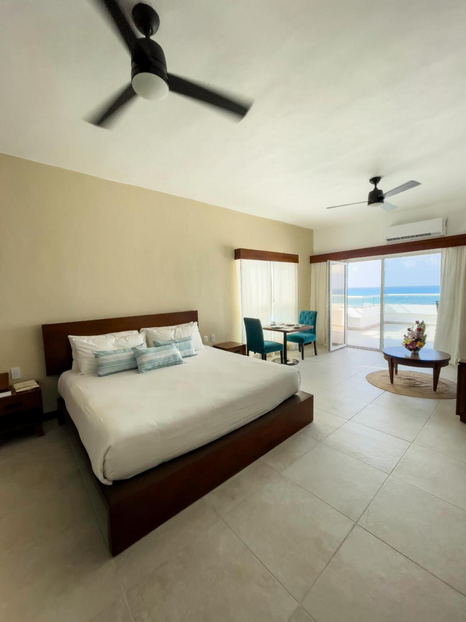 The Mint Resort Isla Mujeres Εξωτερικό φωτογραφία