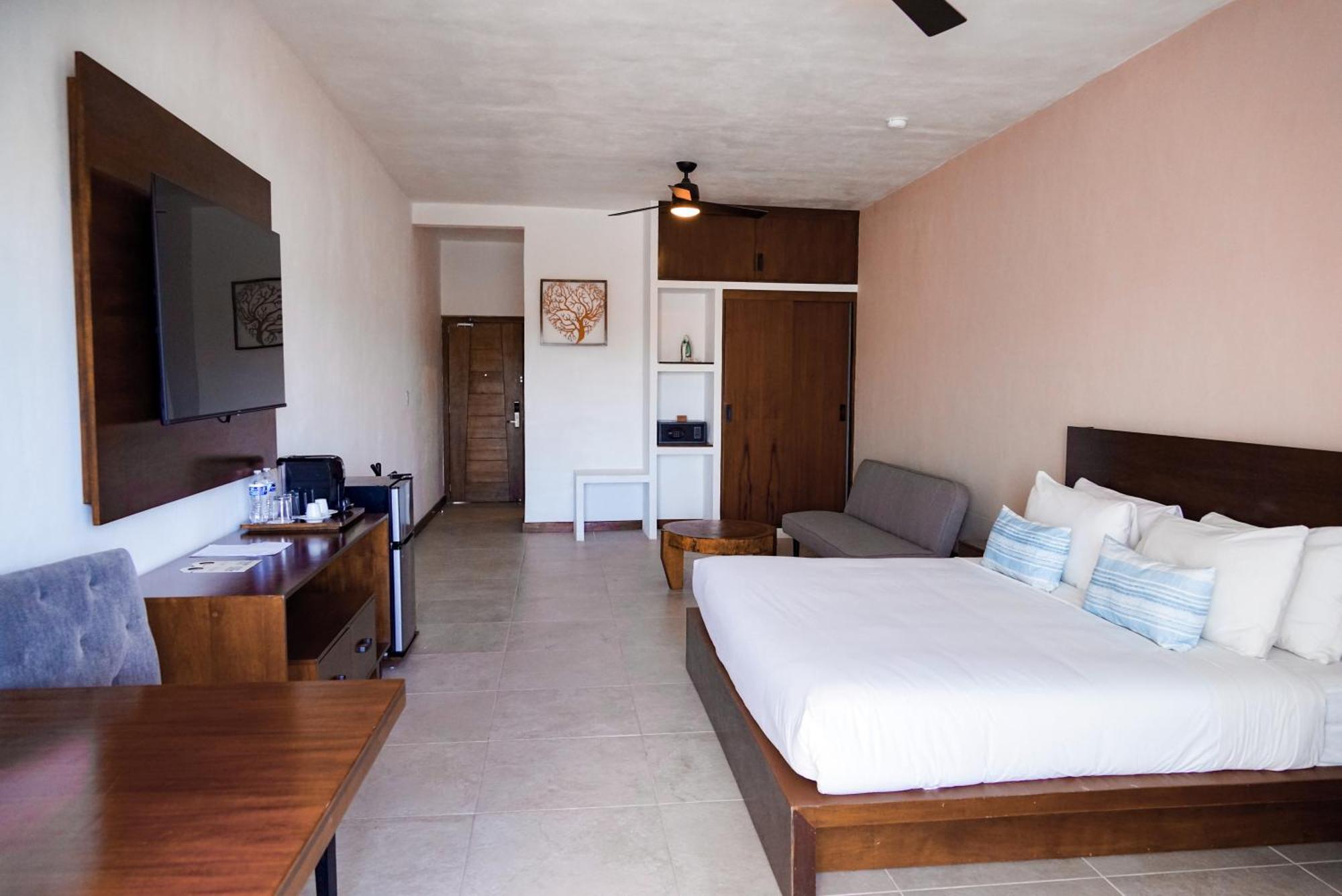 The Mint Resort Isla Mujeres Εξωτερικό φωτογραφία